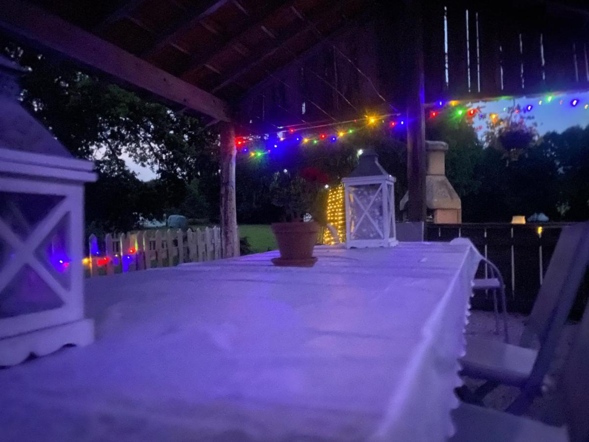 Fonclaire Holidays Mortemart Εξωτερικό φωτογραφία